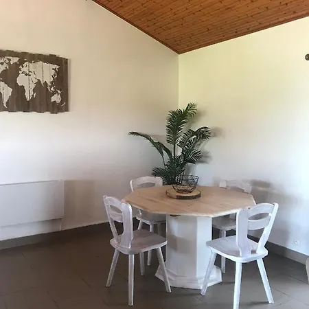 Les De La Cossais Quarto em Acomodações Particulares *